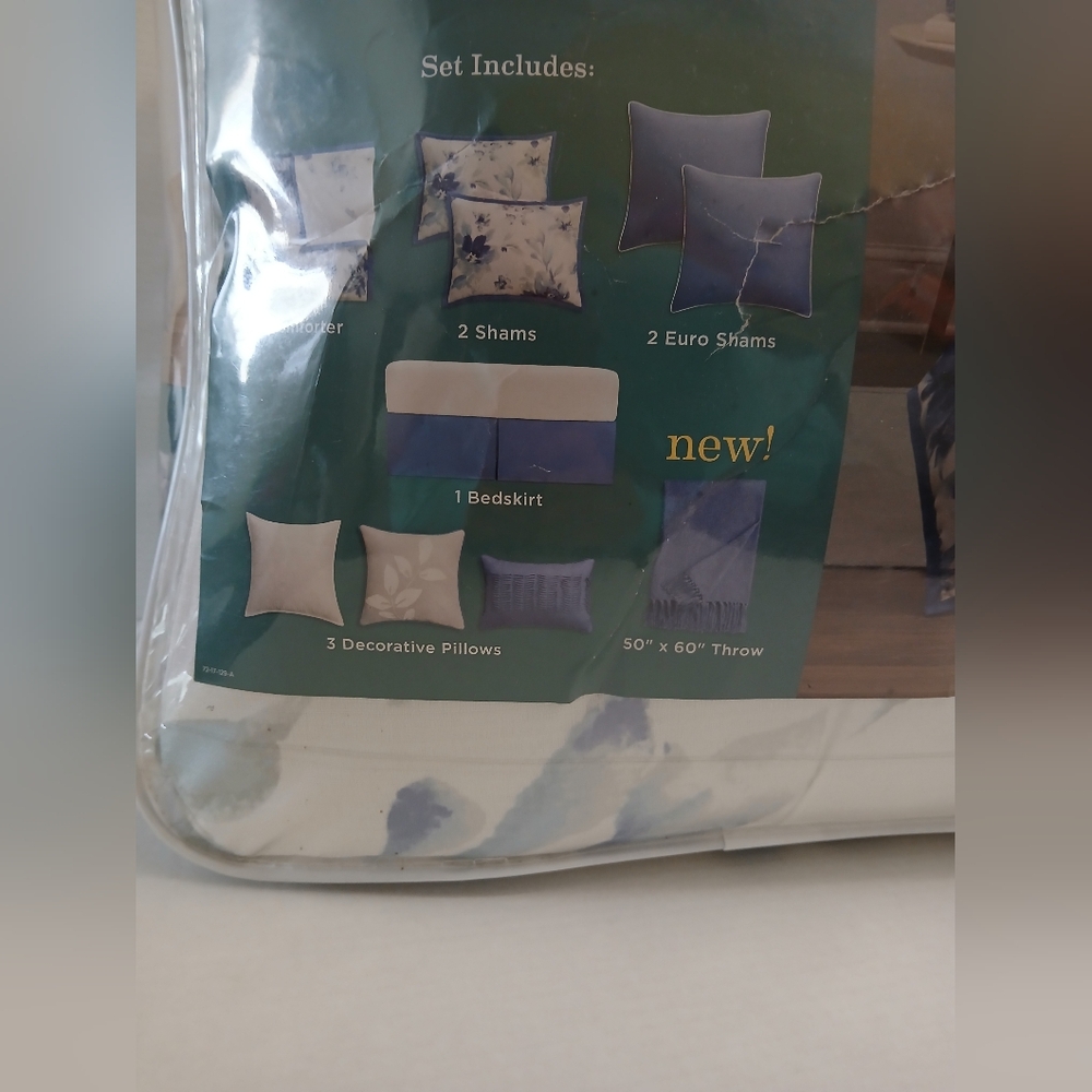 HOME EXPRESSIONS 10 PIECE BEDDING - Picture 2 of 16